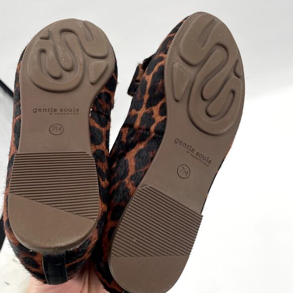 GENTLE SOULS by Kenneth Cole Eugene Ribbon Bow Leopard Loafers // 7 - Picture 7 of 9